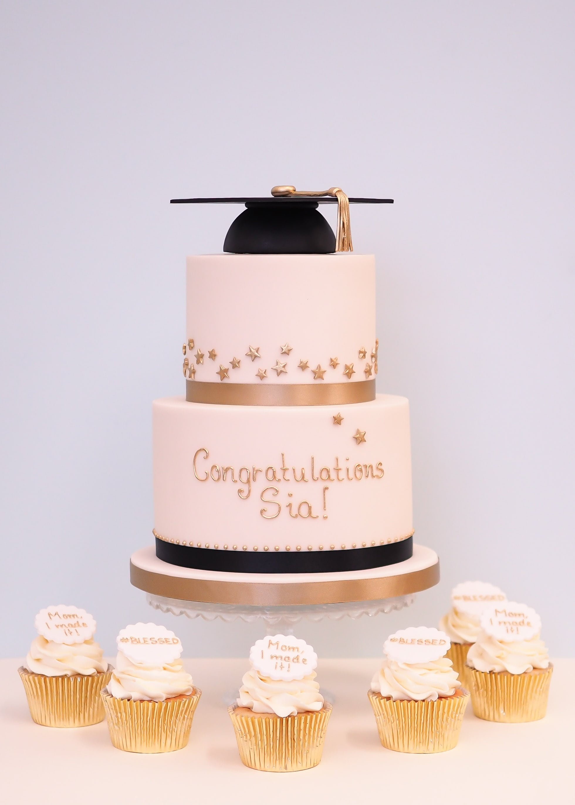 Graduation Cake by Rosalind Miller Cakes London